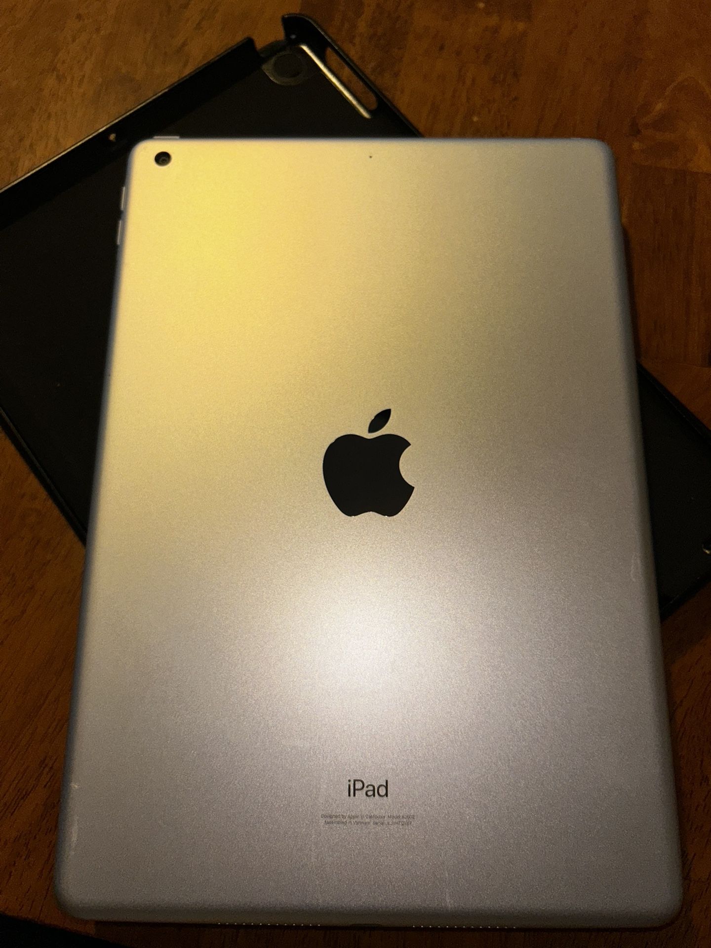 Apple - 10.2-Inch iPad (9th Generation) with Wi-Fi - 64GB - Silver