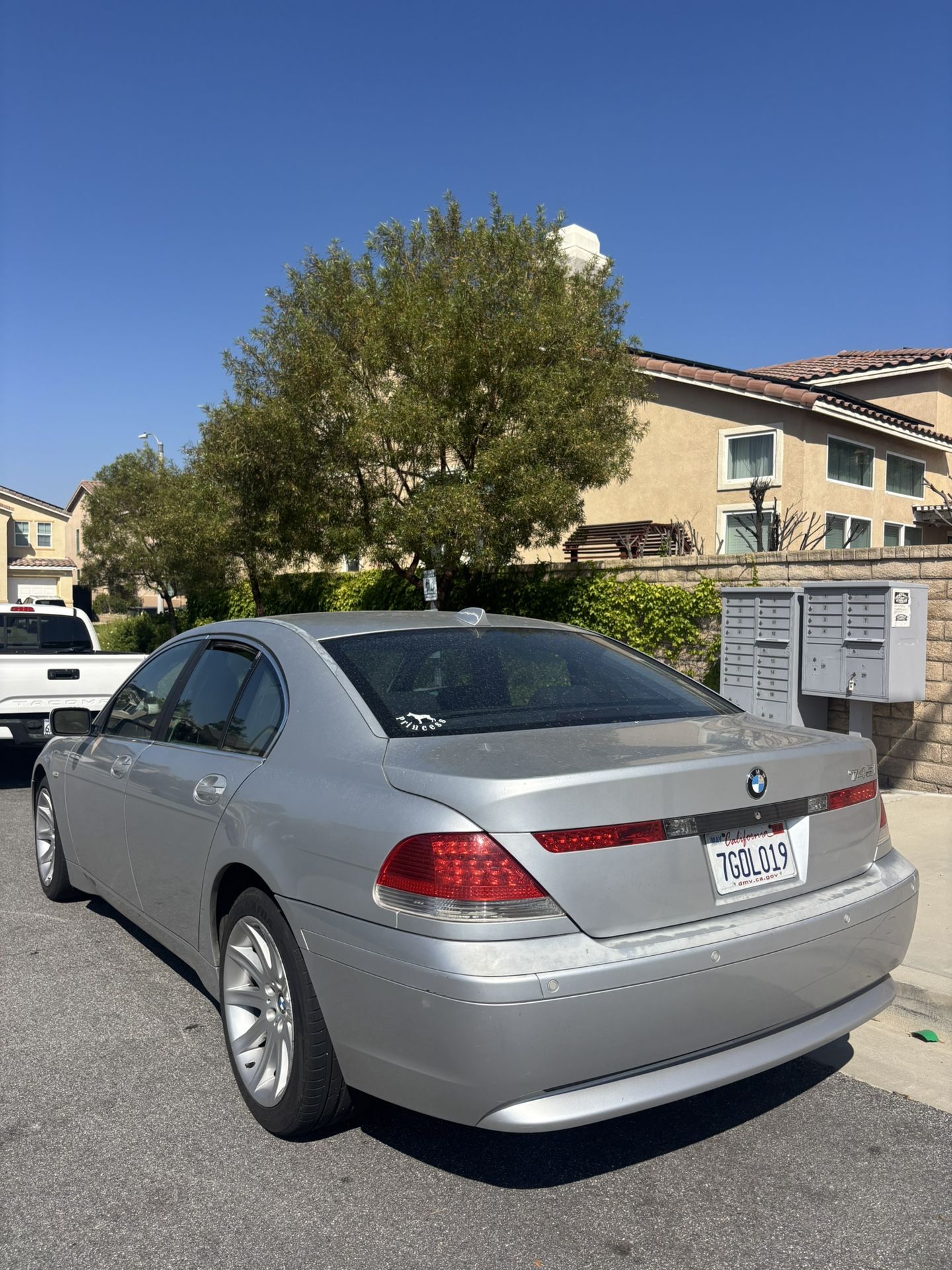 2004 BMW 745i
