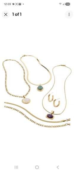 NIP Savvy Cie 18K Plated Interchangeable 9 Piece Jewelry Set W/Warranty & Bag