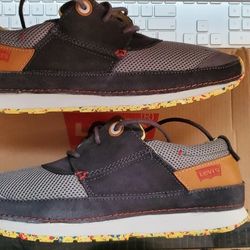 8.5 Shoes Levis