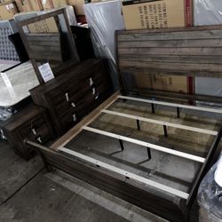 Brand New King Size Bedroom Set.  Mattress Sold Separate.  CLOSEOUT Deal 