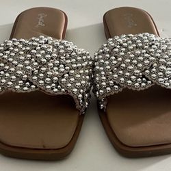Women’s Qupid Beaded Flat Sandals Slide On Size 8