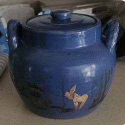 1940's Vintage 3 Qt. Bean Pot