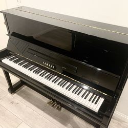 Superb Condition 1991 Yamaha U10A Upright Piano Will Deliver and Tuning