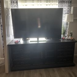 65” flat screen tv 