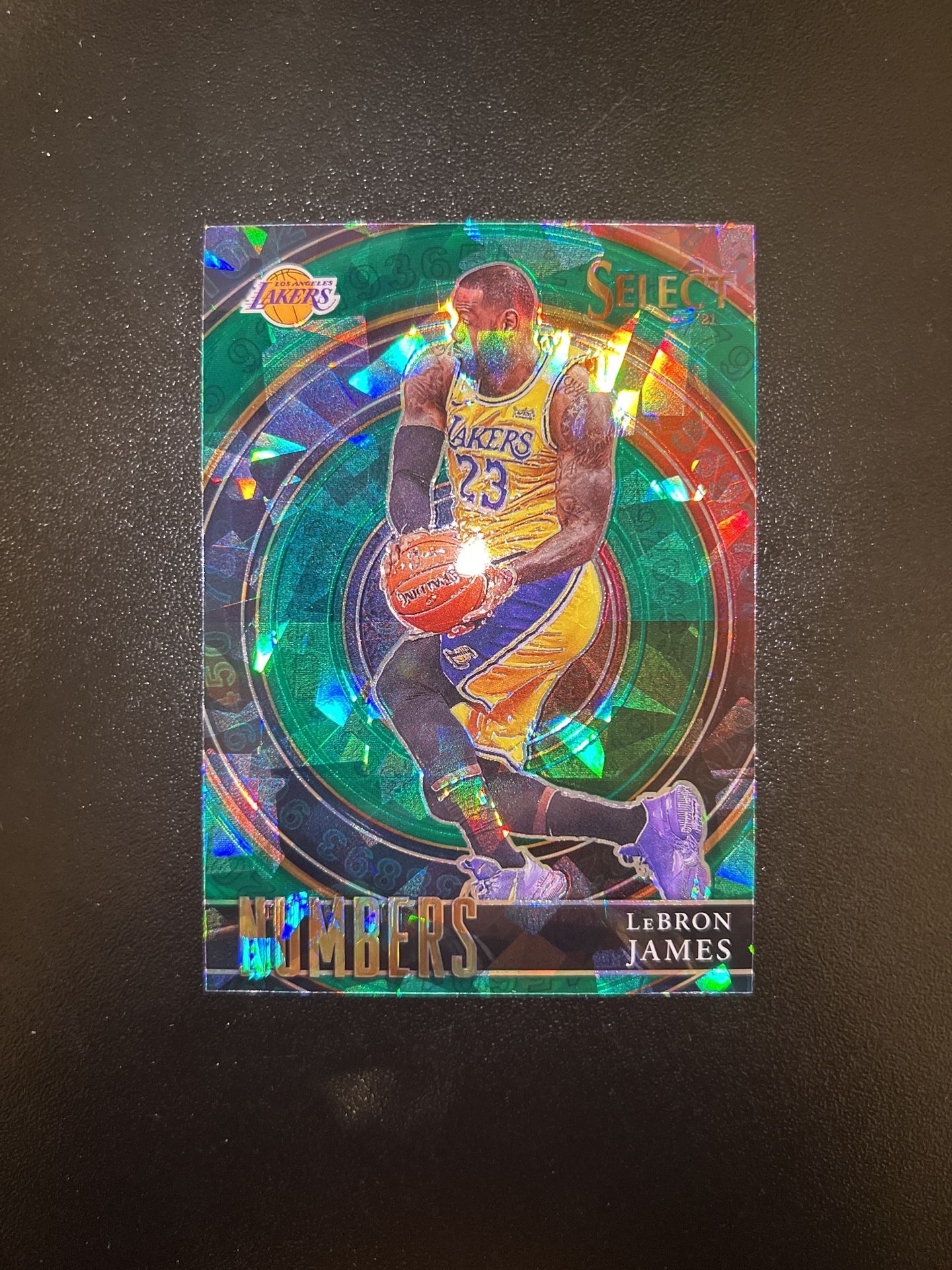2020-21 Panini Select Lebron James Numbers Green Cracked Ice Prizm Lakers #2