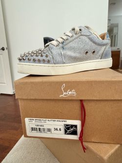 Viera spikes flat glitter spec