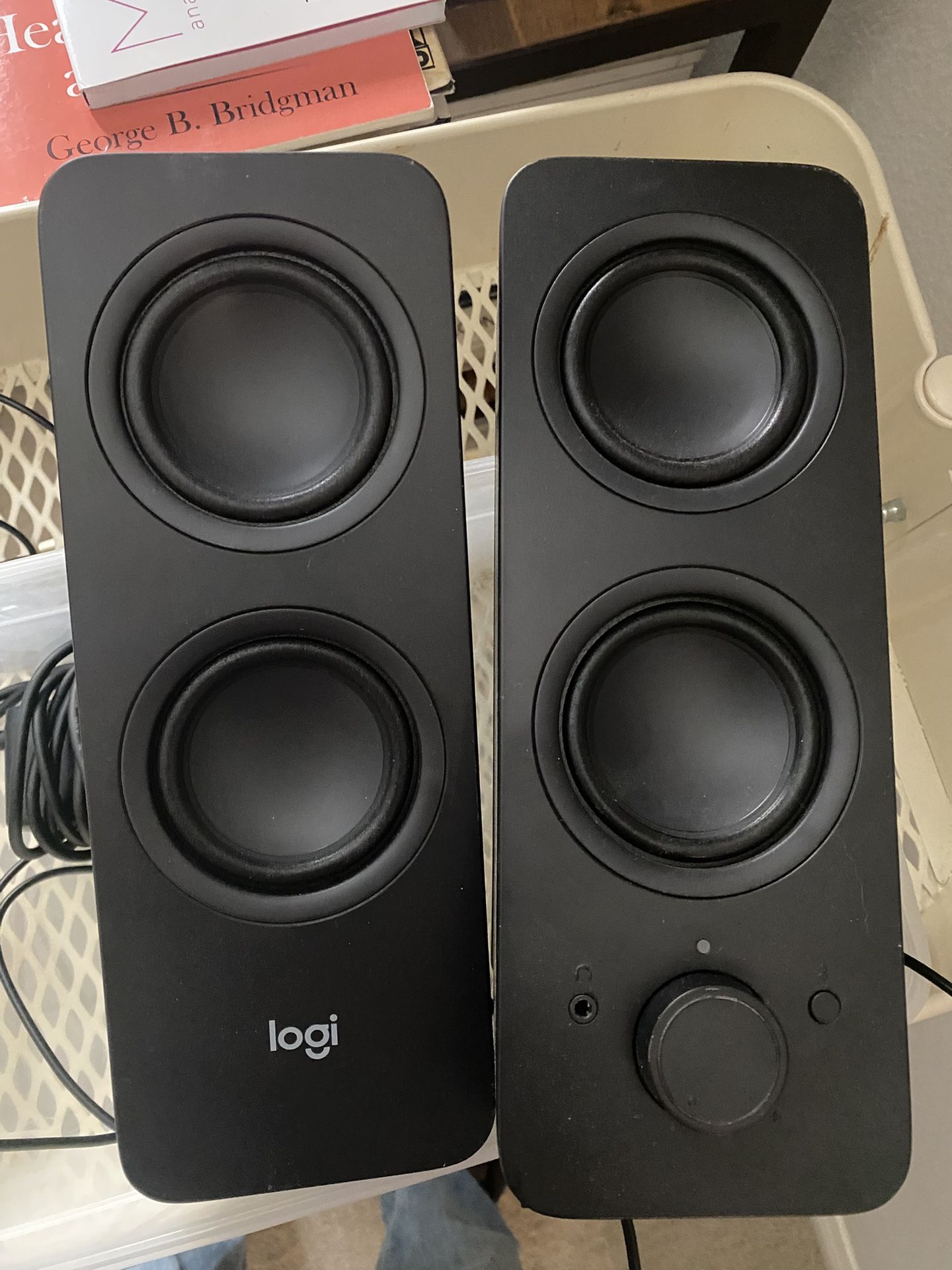 Logitech Bluetooth desk speakers