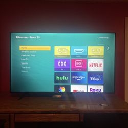 Hisense 58 Class 4K UHD LED LCD Roku Smart TV HDR R6 Series 58R6E3 for  Sale in Round Lake Heights, IL - OfferUp
