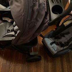 Graco Car Seat And Stroller  Thumbnail