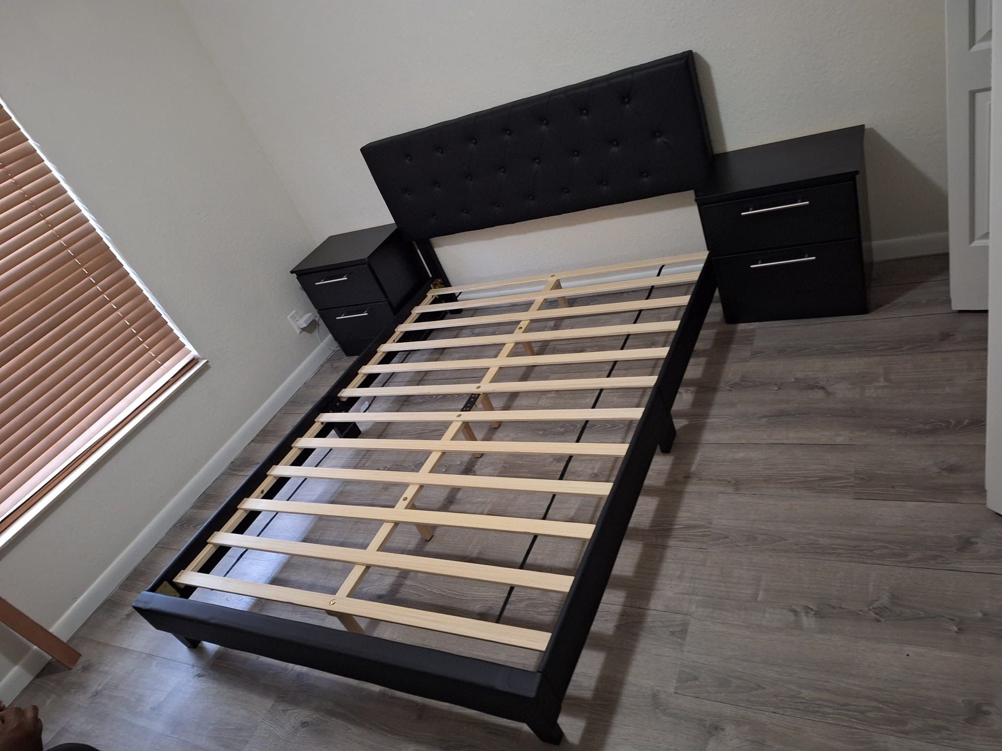 Bedroom Set - Juego De Cuarto