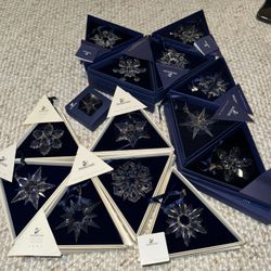 SWAROVSKI CHRISTMAS ORNAMent Set Every Year From 1(contact info removed) + small star