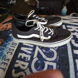 Women's Black N White Vans