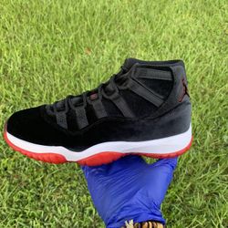 Air Jordan 11 “Bred Velvet” 8.5W(x2), 10W