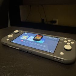 Nintendo Switch Lite With Game