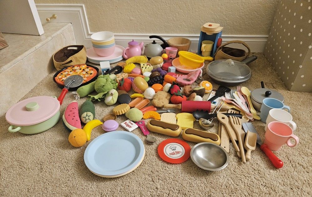 Kids play kitchen accessories