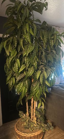8 ft fake tree