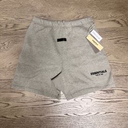 Fear of God Essentials Size M Gray Shorts