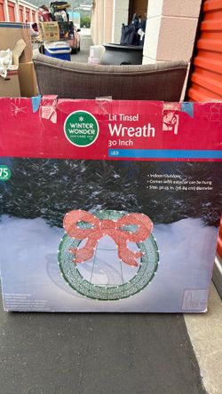 Lit Tinsel Wreath