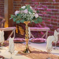 Gold centerpieces for quinceanera / wedding