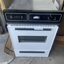 24 in. Single Gas Wall Oven in White