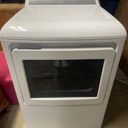 GE Washer & Dryer - Electric 