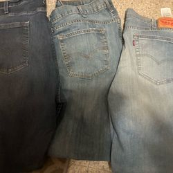 Men’s Jeans Size 42x 32
