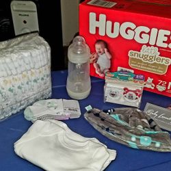 Baby Huggies Newborn Diaper Bundle 94 Diapers Total Brand New Items Never Been Used.