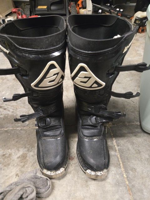 Dirt Bike Boots
