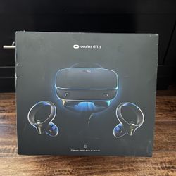 Oculus Rift S VR headset