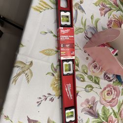 Milwaukee level 24” New