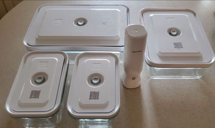 Zwilling vaccum sealed glass containers with pump