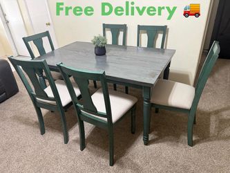 Free Delivery 🚚 Dining Table with 6 Chairs
