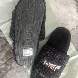 Balenciaga Fur Slides 7.5 Men