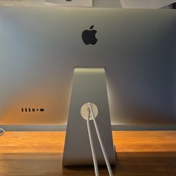 Apple 27” Monitor