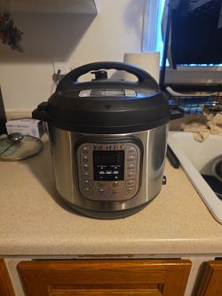 Instant Pot Duo Electric Pressure Cooker