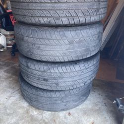 UNIROYAL TOURING TIRE SET