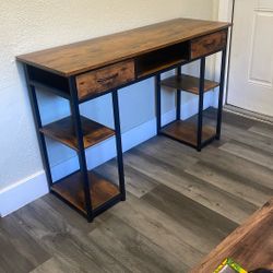 Wood Desk With Drawers 