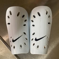 Nike Adult Shinguards