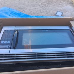 Maytag microwave oven