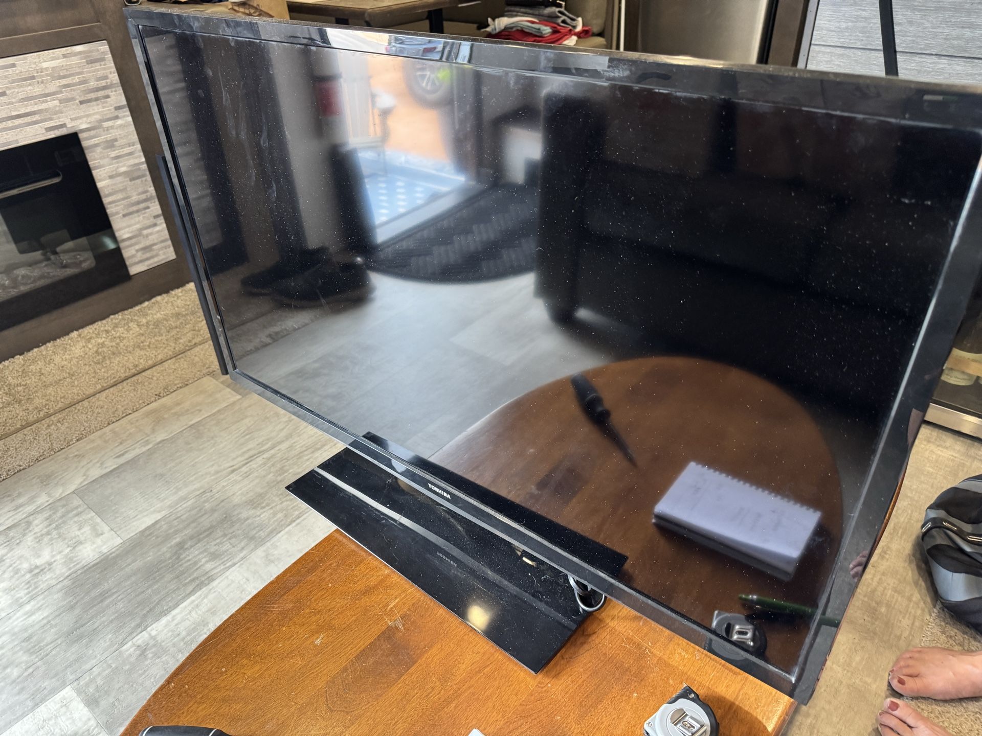 40” HDTV - $25