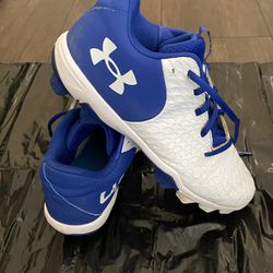 UNDER ARMOUR  Women’s Glyde 2.0 Softball Cleats White/Blue Size 10