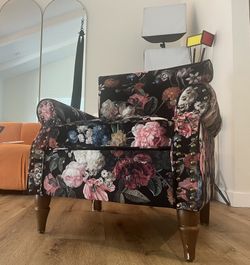 Black Arm Chair With Nailhead Trim &Floral Accents
