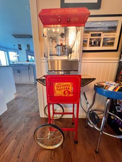 Popcorn machine