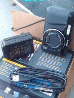 80$ Kodak Easyshare Z950 12 Mp Digital Camera