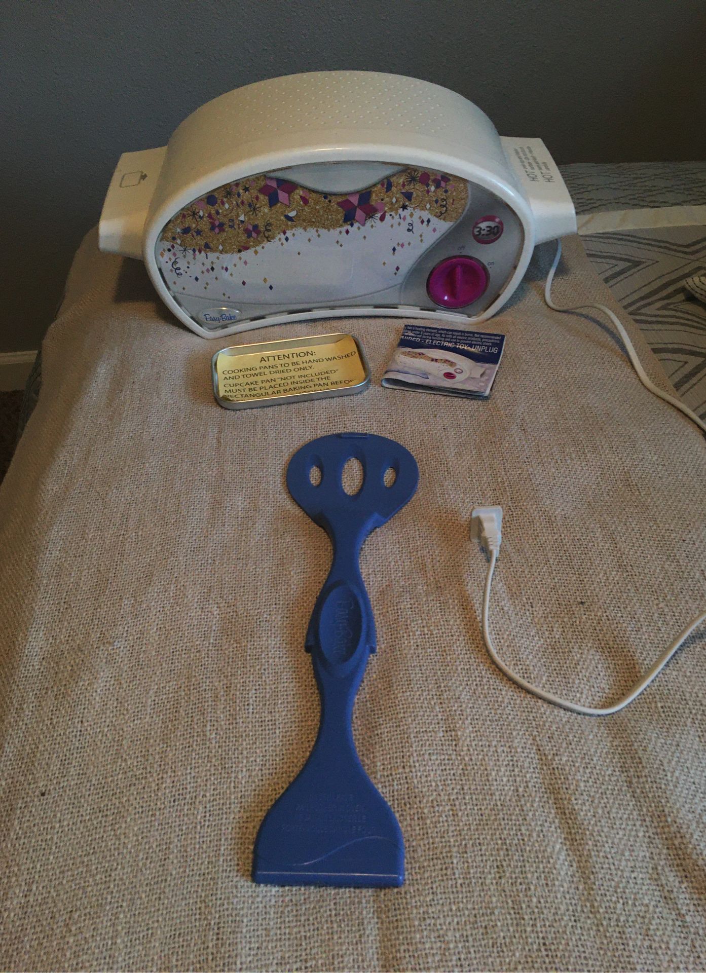 Kids Easy Bake Ultimate Oven