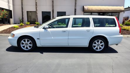 2005 Volvo V70