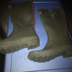 New Heavy Rubber Hunting Boots Size 9 Only $20