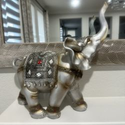 Antique Elephants For Decor