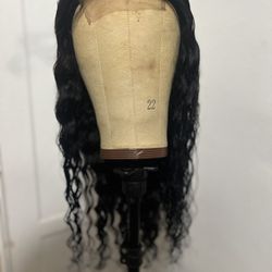 Loose Wave Human 22”